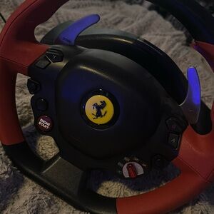 Thrustmaster ferrari xbox/pc racing wheel